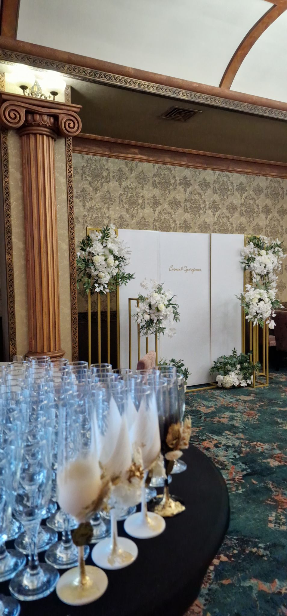 Salon Baroque Restaurant Topolog 10